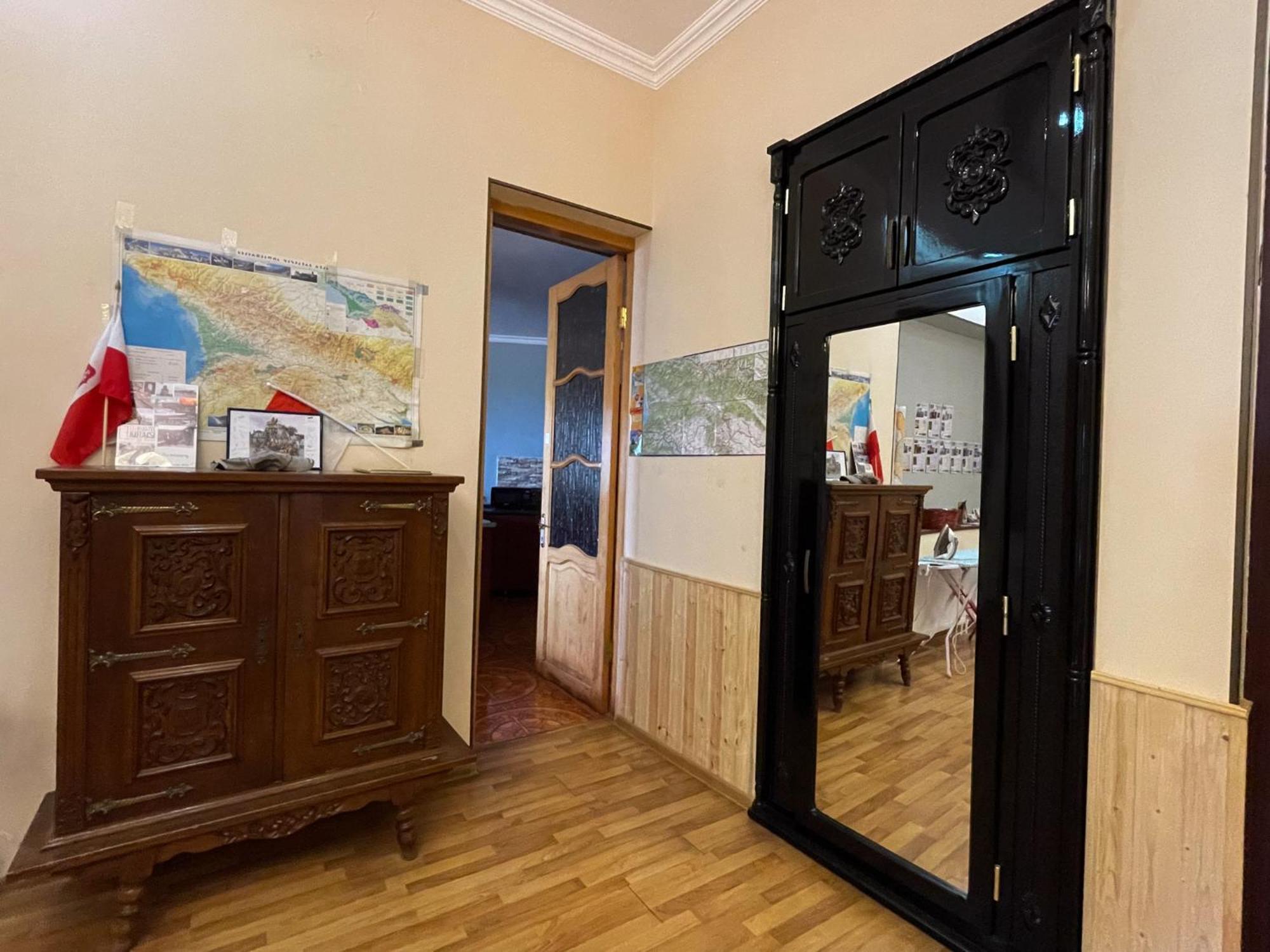 Hostel Kutaisi By Kote Екстер'єр фото