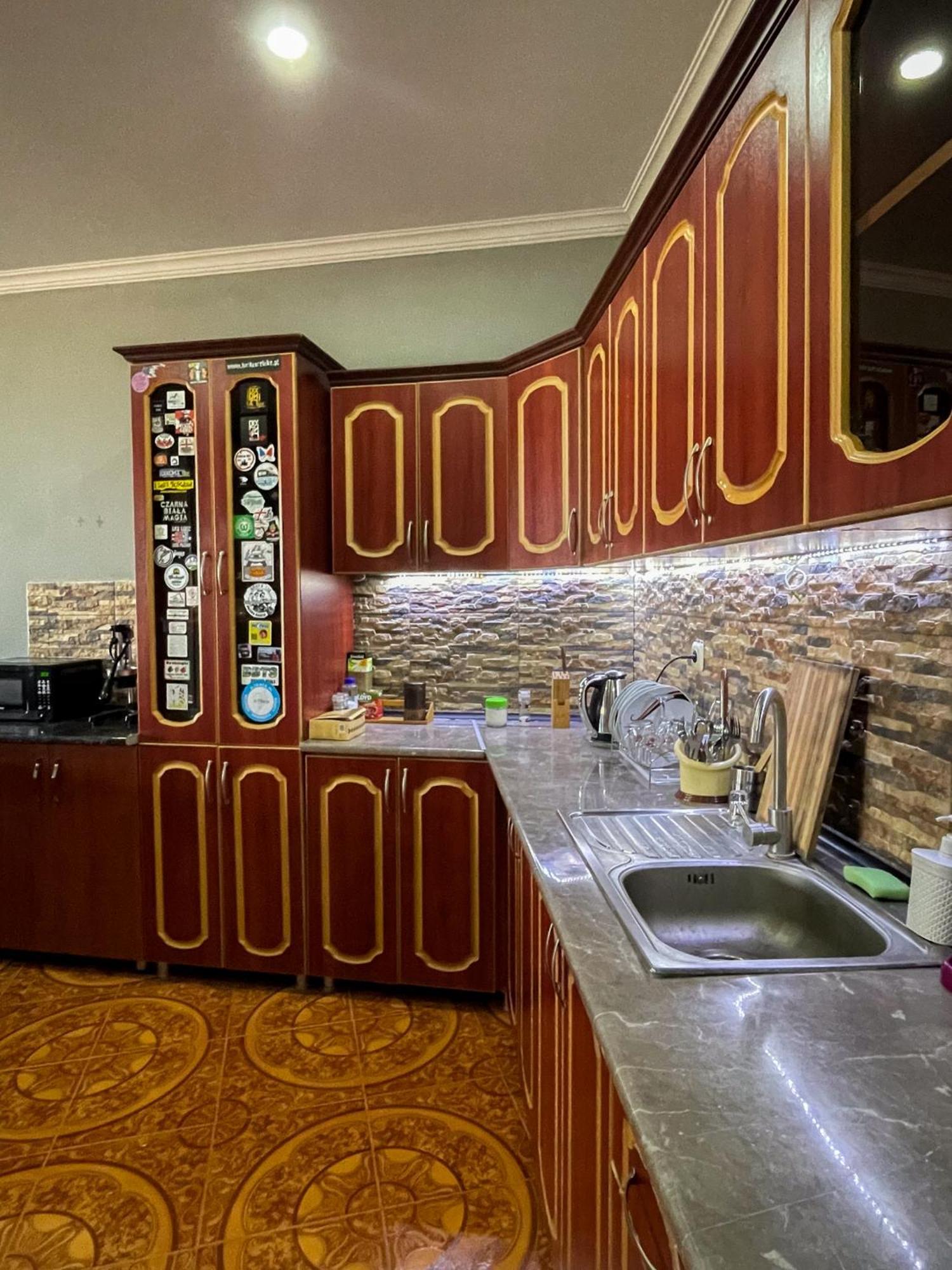 Hostel Kutaisi By Kote Екстер'єр фото